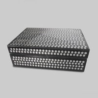 黑色圆点珠宝盒